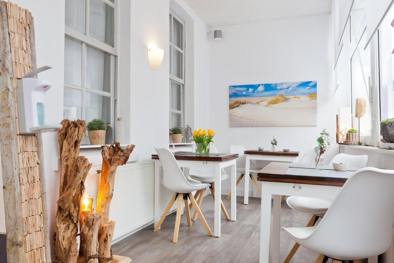Haus Menno Janssen - Ferienwohnung Bella Norderney Εξωτερικό φωτογραφία